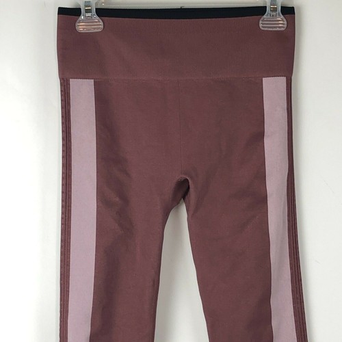 Legging Fabletics Mujer M Cintura Alta Sin Costuras Rosa Bloque de Color 7/8 Tobillo 26 pulgadas - Imagen 2 de 9