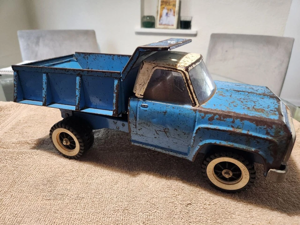 Camión de volteo de juguete hidráulico Tonka 1970 vintage Foto 2 de 4