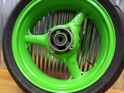 95-97 Kawasaki Ninja ZX6R (ZX600F) GREEN REAR WHEEL RIM 41073-1589