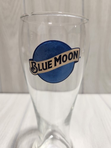Blue Moon Belgian White Ale Beer Glass 9" Tall - Picture 2 of 3
