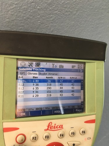 Leica Viva GS14 GNSS smart antenna System with CS10 Controller SmartWorxViva 5.7 - Picture 6 of 16