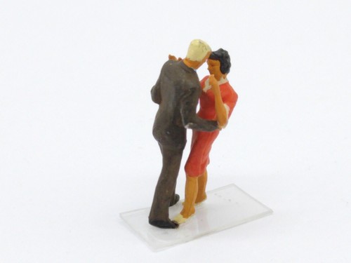 Preiser Figures Dancing Couple with Bases - OO/HO - (Unused) Mint Condition - Picture 5 of 6