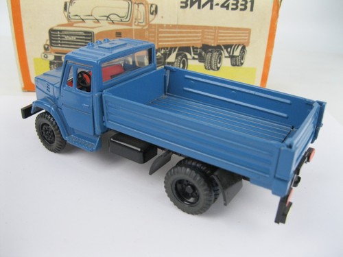 ZIL 4331 Truck Diecast metal model 1:43 ARSENAL box made 1988 Soviet Union USSR - Picture 13 of 24