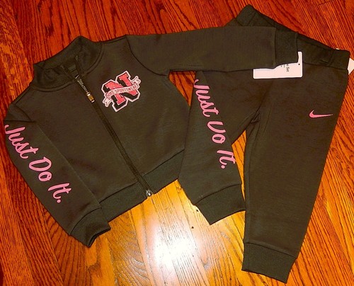 NIKE SPORT SUIT AUTHENTIC TODDLERS GIRLS BRAND NEW ORIGINAL 2Pc SET Size 2T, NWT - Picture 7 of 7