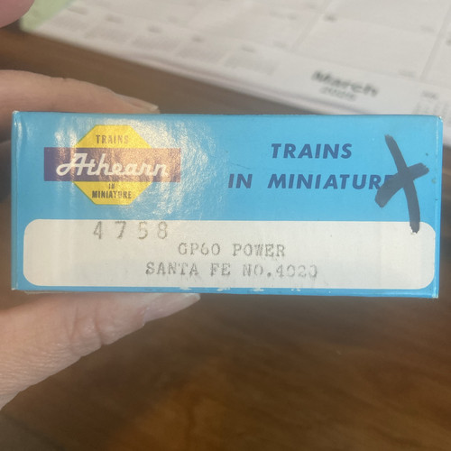 Athearn HO GP60 Santa Fe Locomotive #4020 - Picture 2 of 2