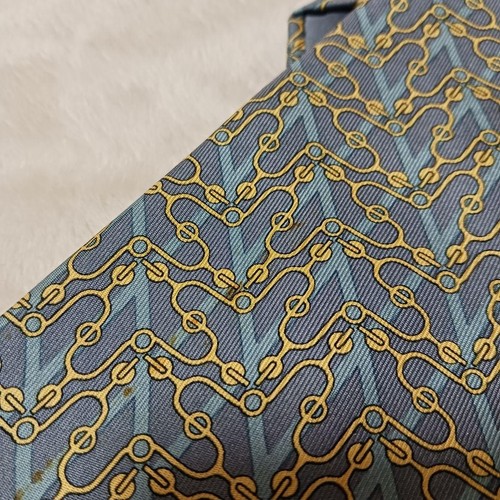 HERMES Necktie Tie Green all-over pattern 100% Silk made in France J4673 - Picture 11 of 24