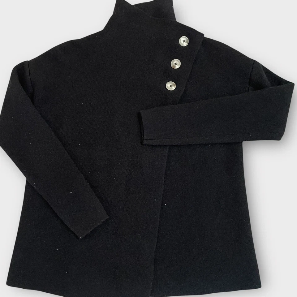 Chaqueta Suéter Adrienne Vittadini Negra Cachemira Botón Frontal Cuello Simulado Pequeña Foto 2 de 4