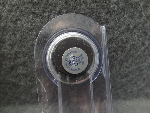 NEW CoverGirl Eyeshadow Bedazzled Biscotti 670 Refill Magnetic Color Pot 1.6g - Picture 9 of 9