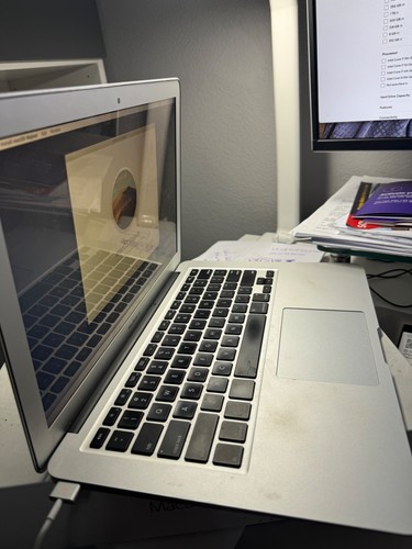 Apple MacBook Air 13 2015 Intel i5 1.6GHz. 4GB. 128GB. Boxed Excellent condition - Picture 4 of 12