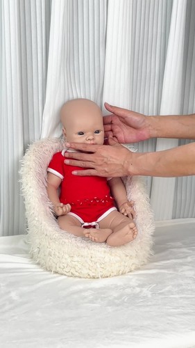 IVITA 20'' FullBody Silicone Newborn Baby Girl Reaslitic Silicone Doll Kids Toy - Video 1 of 1