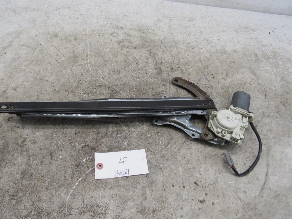 1997 Ford Expedition Left driver Front door power window glass regulator motor - Image 2 of 4