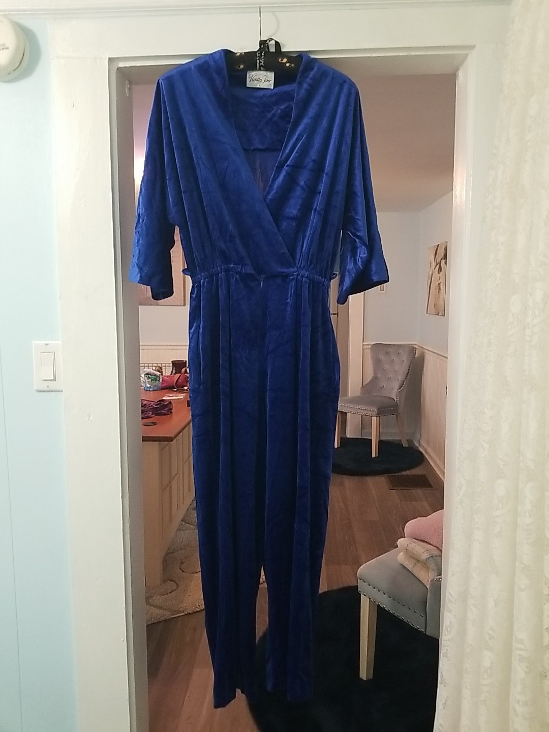 Picture 1 of 6