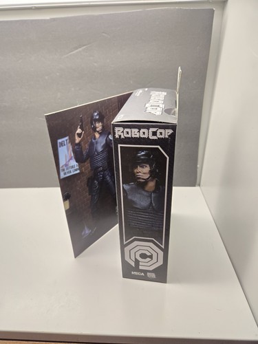 NECA Robocop - Modellino Ultimate Alex J. Murphy (uniforme OCP) scala 7" - Foto 3 di 6