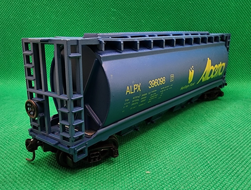 Model Power Mainline 59′ Cylindrical Hopper Fund, Alberta Heritage ALPX HO scale - Picture 3 of 6