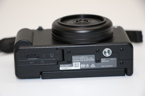 Sony ZV-1F 20.1MP Compact Digital Camera - Picture 7 of 10