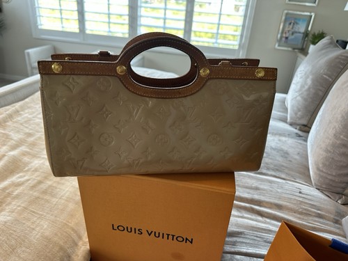 LOUIS VUITTON CLUTCH HANDBAG  - Picture 16 of 21