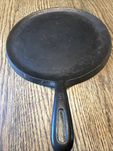 Vintage #9 Cast Iron 10-1/4 Inch Griddle Unmarked Possibly Wagner Made In USA