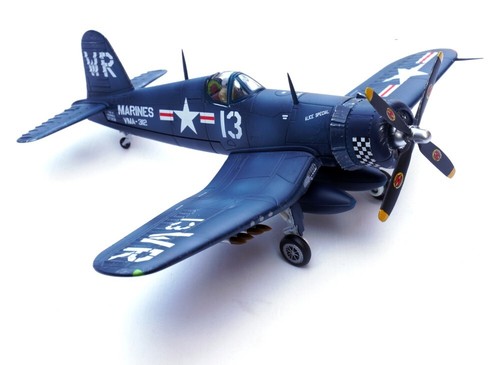 F4U Corsair "Alice Special" VMA-312 "Checkerboards" 1/72 Scale Diecast Model - Picture 3 of 14