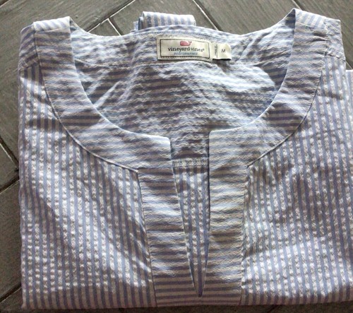 Neu ohne Etikett-Vineyard Vine-Performance-Nylon-blau gestreift-S-Ärmel-Pullover-Tunika-Kleid-M