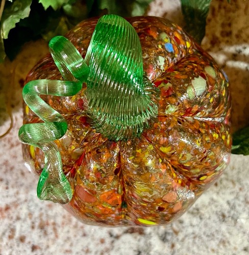 FGS Fenton**JOHN FENTON CONFETTI PUMPKIN**By Fentons' Collectibles..2013 - Picture 8 of 13