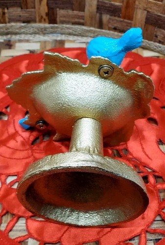 Vintage Gold Color Cast Iron Miniature Bird Bath w/ Two Blue Birds Perched 3" - Picture 4 of 5