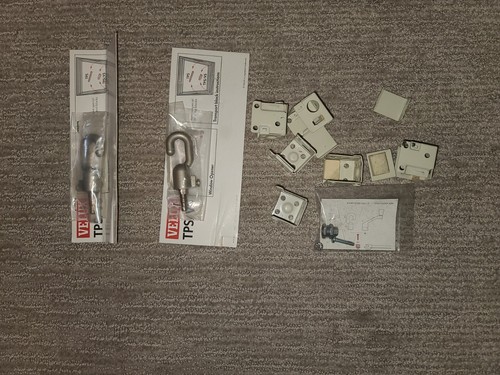 Two Velux PDV-106-9150 New White Manual Venetian blind for Velux Skylight, NOS - Picture 5 of 12