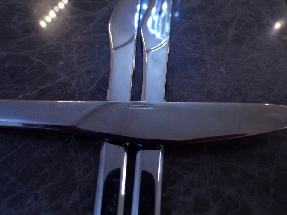 WMF Modell HELSINKI Buttermesser 16 cm Cromargan für 3 Personen - Bild 2 von 2