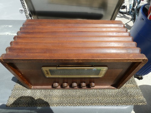 VINTAGE MAJESTIC TUBE RADIO PARTS REPAIR WOOD CASE - Imagen 2 de 4