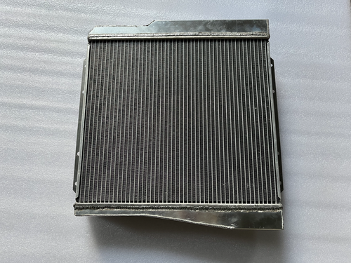 Aluminum Radiator For Toyota Land Cruiser HJ45 3.6D 1975-1980 1976 77 78 79 - Picture 3 of 6