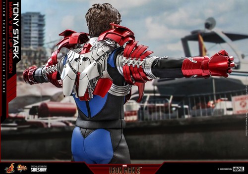 Hot Toys Iron Man Mark V MMS599 Tony Stark Suit up Version 1/6 Figure - Picture 16 of 17
