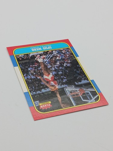 1986/1987 Fleer Basketball #120 Spud Webb RC comme neuf ou mieux prêt à être classé 🙂 - Photo 11 sur 11