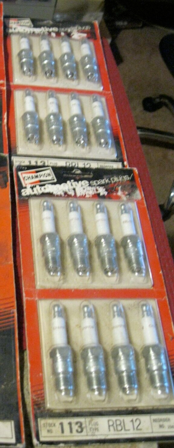 New 1970-1975 Chevrolet spark plug lot, Champion RBL-12, 16 PCS