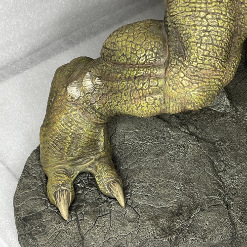 Sideshow Abomination Premium Format Figure Statue - Limited Edition 64/500 - Picture 10 of 16