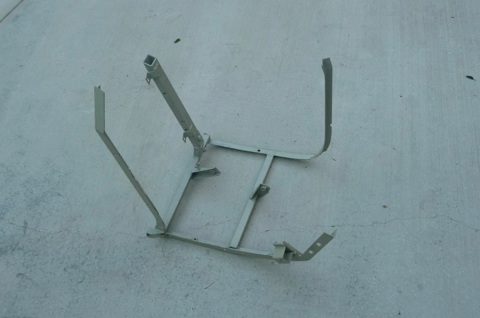 Ferrari 456 M 1999-2001 conductor izquierdo LT LH marco espacial delantero jaula 65447000 OEM Foto 3 de 4