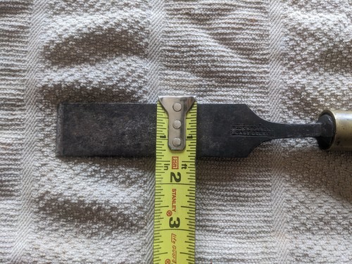 Vintage 1 1/4 inch Buck Brothers cast steel wood chisel - Picture 4 of 12
