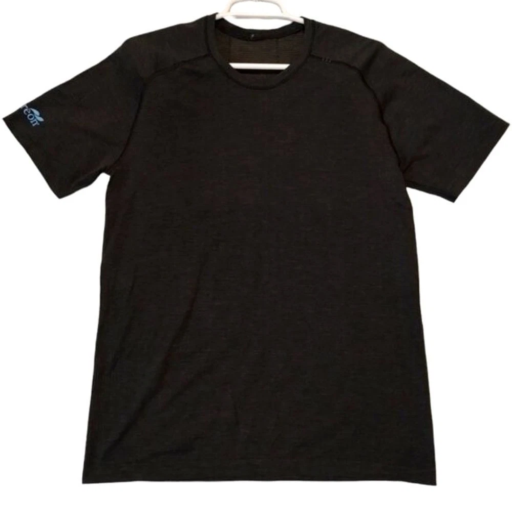 Lululemon Mens Quick-Dry Training Shirt Sz M Short Sleeve Lightweight Black