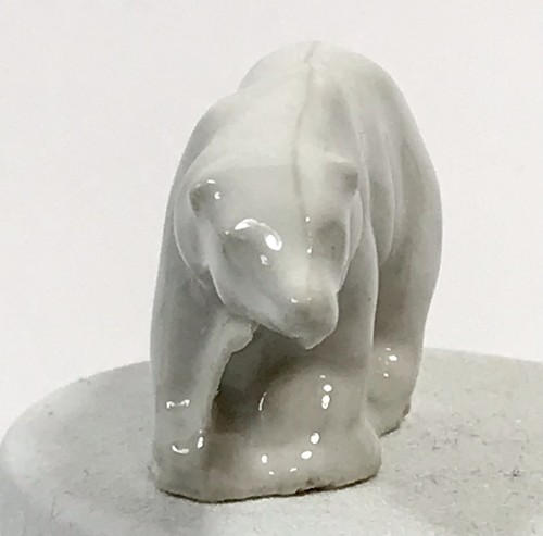 Estatuilla de oso polar Wade England rosa roja té caprichoso - Imagen 4 de 7