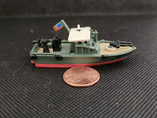 MILITARY MICRO MACHINES VIETNAM ships PBR PIBBERS dif versions and conditions - Imagen 16 de 16