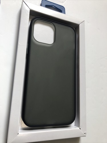 Coque rigide Insignia pour iPhone 12 Pro Max coque fine - Semi transparente - Photo 3 sur 7