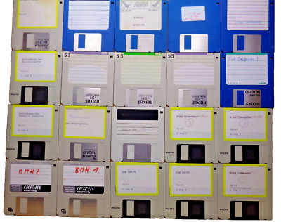 COMMODORE AMIGA -- 20 STÜCK DISKETTEN (3,5'' - GEMISCHT) #LOT 55