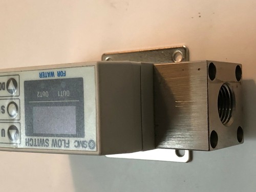 New SMC PF2W720-N03-27 digital flow switch for water - Picture 5 of 5
