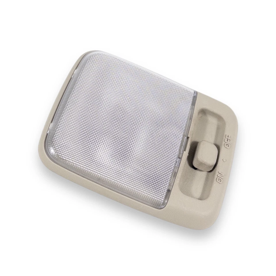 Luz domo mapa superior trasero y de carga beige Nissan e Infiniti Foto 4 de 4