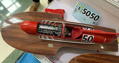 Ferrari ARNO.XI F1 RACING BOAT 1:8 830 mm 32.7" RC Wood Model Ship Kit - Picture 5 of 24