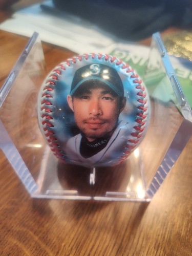 2001 Ichiro Suzuki Fotoball Béisbol Marineros Béisbol Novato del Año RARO - Imagen 1 de 6