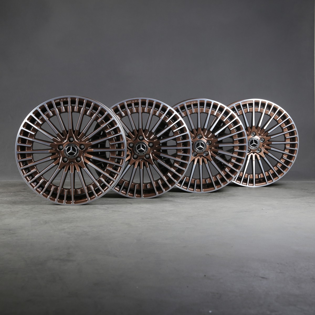 美品2023年タイヤ メルセデスベンツ EQA,EQB（H243,X243）純正 20 Inch Original Rims Mercedes Benz EQA H243 EQB X243 AMG