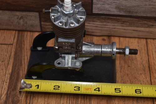 Vintage GHQ Aero Model Airplane Engine RC Motor Gas Toy Plane Spark Plug - Picture 5 of 6