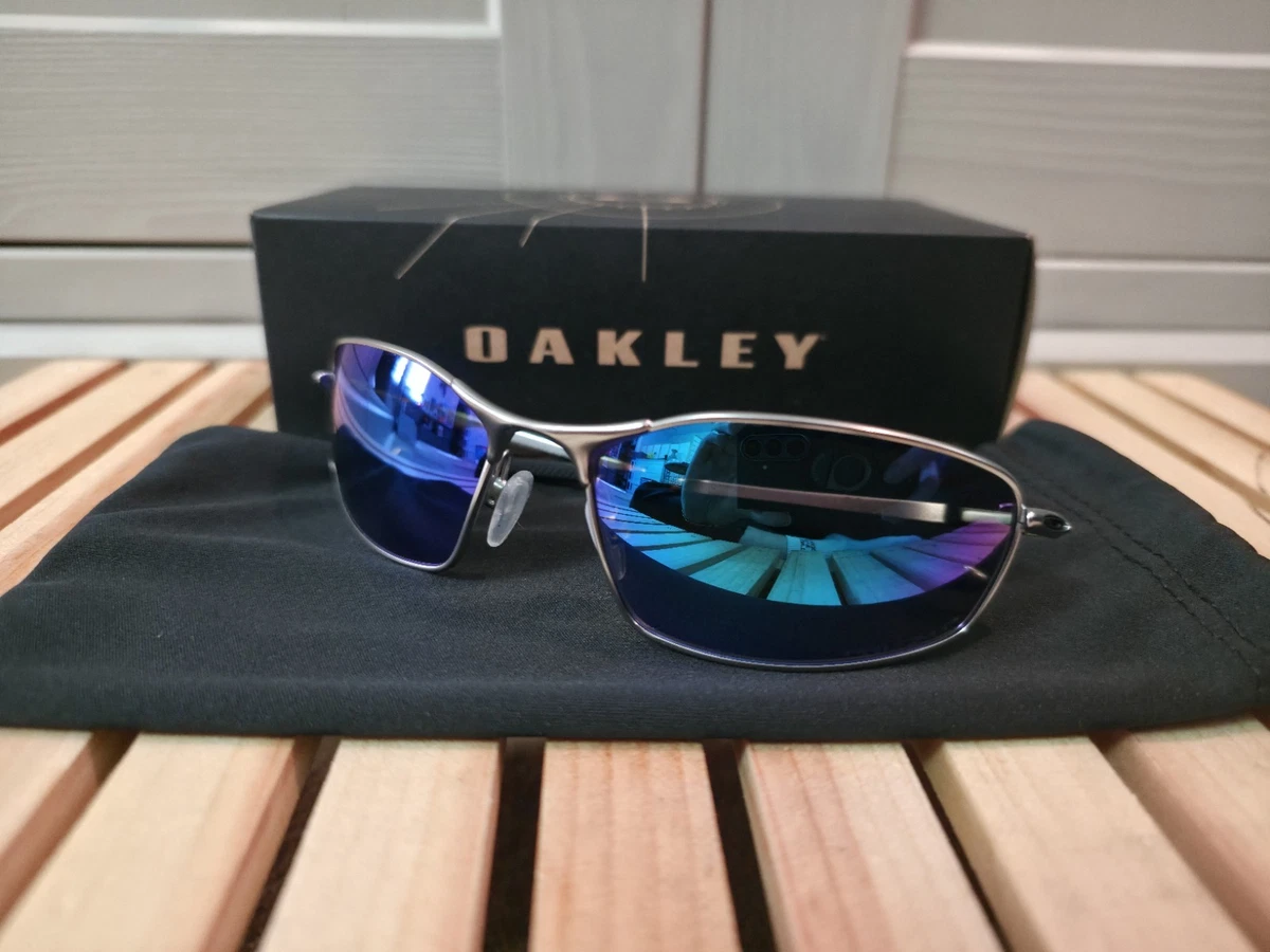 Preços baixos em Óculos de Sol Masculino Polarizado Oakley Whisker