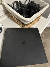 Sony PlayStation 4 PS4 Pro (Sony PlayStation 4, 2019)