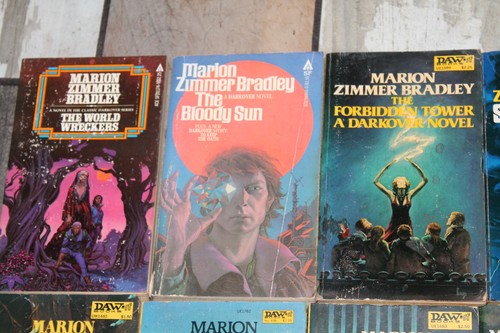 15 Lot VTG  Sci-Fi Paperback Book Marion Zimmer Bradley Mostly Darkover Fantasy - Imagen 2 de 8