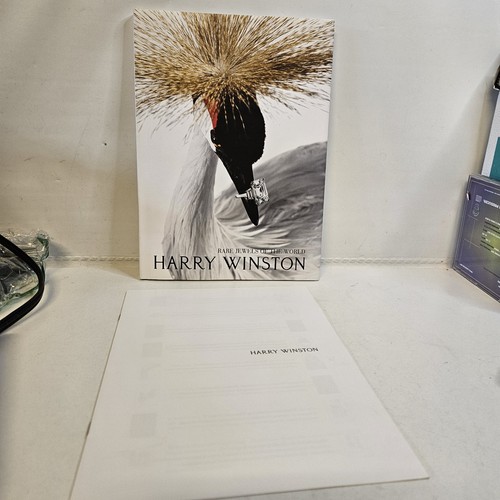 Harry Winston Rare Jewels Of The World Hardcover + Preisführer